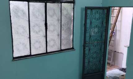 Casa com 2 quartos para alugar na Avenida de Santa Cruz, 6725, Senador Camará, Rio de Janeiro