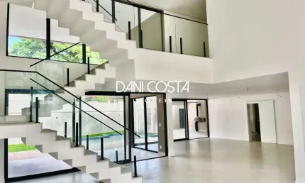Jardim do itanhangá, barra da tijuca: casa nova com  738m² de area construida.