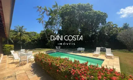 Casa no condomínio arouca, barra da tijuca, com 4 quartos, 2 suítes e 375m² de area construida em um terreno de 1300 m2