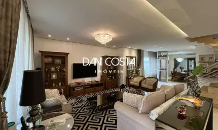 Casa de luxo em condomínio Del Lago na Barra da Tijuca: 4 quartos, 4 suítes, 3 salas, 6 banheiros, 3 vagas de garagem, 473m² - Rio de Janeiro-RJ.