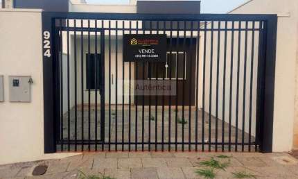 Casa para Venda em Cascavel, BARCELONA, 2 dormitórios, 1 banheiro, 2 vagas