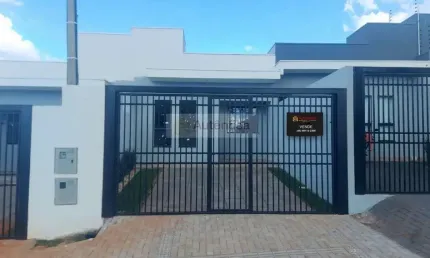 Casa para Venda em Cascavel, PERIOLO, 3 dormitórios, 1 banheiro, 2 vagas
