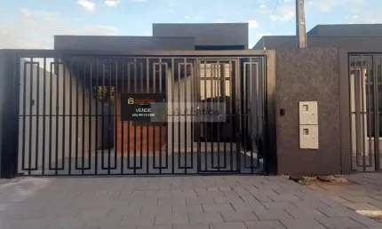 Casa para Venda em Cascavel, Santa Cruz, 3 dormitórios, 1 suíte, 3 banheiros, 3 vagas
