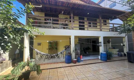 Casa com 4 quartos à venda na Castelo Elvas, --, Castelo, Belo Horizonte por R$ 1.950.000