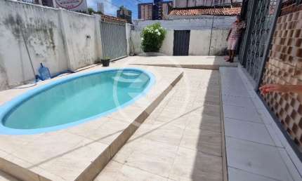 Casa para venda possui 208 metros quadrados com 3 quartos em Manaíra - João Pessoa - PB