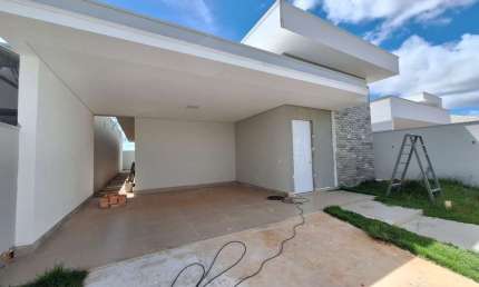 Casa com 3 quartos à venda na Rua 5, 8478, Jardim Morumbi, Sinop