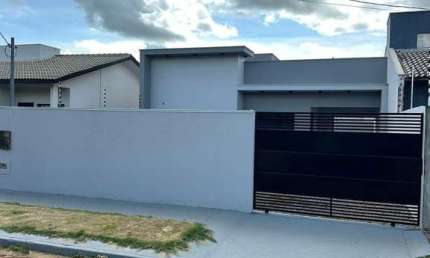 Casa com 2 quartos à venda na Estrada Claudete, 965, Jardim Milão II, Sinop