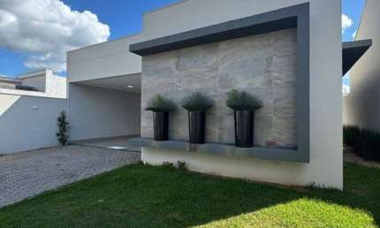 Casa com 3 quartos à venda na Avenida dos Flamboyants, 869, Jardim Belo Horizonte, Sinop