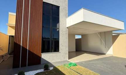 Casa com 3 quartos à venda na Estrada Claudete, 7, Jardim Nápoles, Sinop