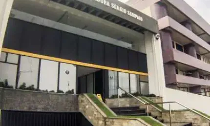 Ponto comercial para alugar na Avenida Octávio Mangabeira, 1601, Pituba, Salvador