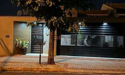 Casa com 3 quartos à venda no Jardim Pacaembu, Londrina 