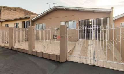 Casa charmosa e bem conservada no bairro Aquilles Sthengel à venda, Londrina, PR - Referência: CA03