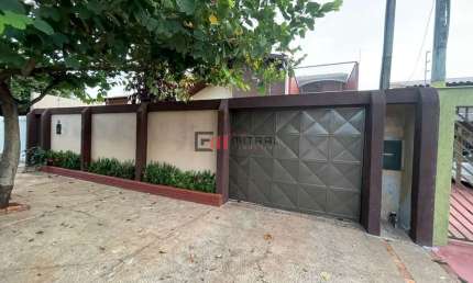 Sobrado com 5 dormitórios sendo 4 suítes, por R$ 850.000 - Monte Carlo - Londrina/PR