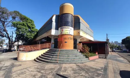 Prédio com 6 salas à venda no Jardim Tabapuã, Londrina 