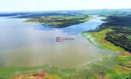 Chácara à venda/permuta,  R$. 600.000,00 , medindo 2.900 m2, contendo casa com piscina, lago, galpã