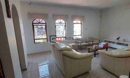 Casa com 4 quartos à venda no Champagnat, Londrina 