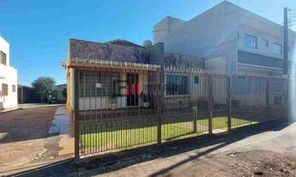 Casa comercial à venda no Centro, Rolândia 