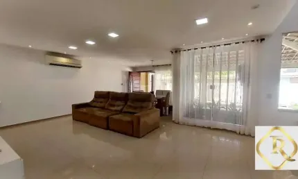 Casa com piscina à venda - Praia do Saco - Mangaratiba - RJ