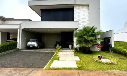 Casa em Condomínio para Venda em Várzea Grande, Petrópolis, 4 dormitórios, 4 suítes, 2 banheiros, 2 vagas