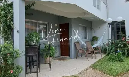 Casa para Venda em Balneário Piçarras, Centro, 3 dormitórios, 1 suíte, 3 banheiros, 1 vaga