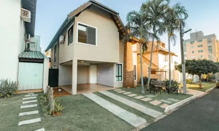 Casa em condomínio fechado com 3 quartos à venda na Avenida Londrina, 1534, Zona 08, Maringá