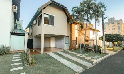 Casa em condomínio fechado com 3 quartos à venda na Avenida Londrina, 1534, Zona 08, Maringá