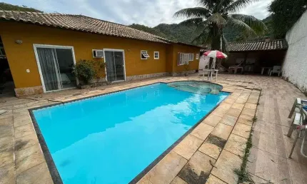 Casa de condomínio para venda PLANA com 4 quartos em Serra Grande - Niterói - RJ