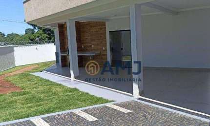 Casa no Setor Falçalville com 3 quartos sendo uma suíte