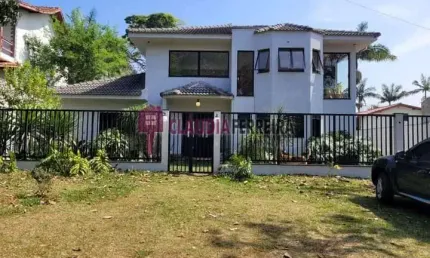 Casa em condomínio fechado com 3 quartos à venda na Rua Antônio Biosca, Jardim das Palmeiras, São Paulo