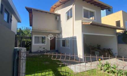 Casa para Venda em Florianópolis, Campeche, 4 dormitórios, 1 suíte, 3 banheiros, 2 vagas