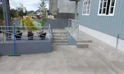 Casa à venda na Rua Antônio Carlos Ferreira, 623, Agronômica, Florianópolis