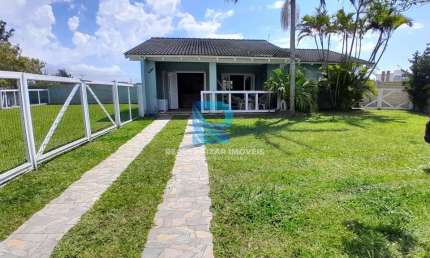Casa para locação de temporada na praia de Bella Torres-SC.