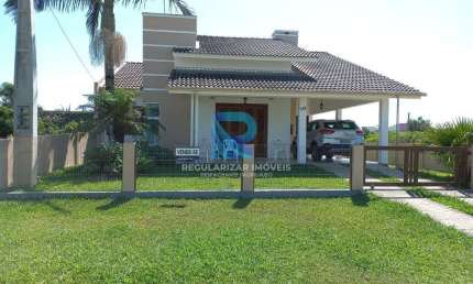 Casa à venda no bairro Balneario Bellatorres - Passo de Torres/SC