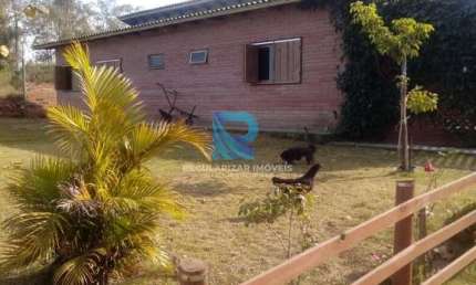 Linda chácara com duas casas a venda no Passo de Torres/SC.
