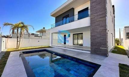 Casa com 4 dormitórios na primeira quadra do mar na  Bellatorres