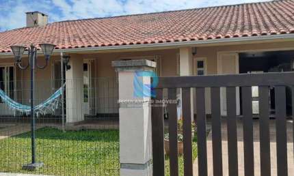 Casa à venda no bairro Balneario Bellatorres - Passo de Torres/SC