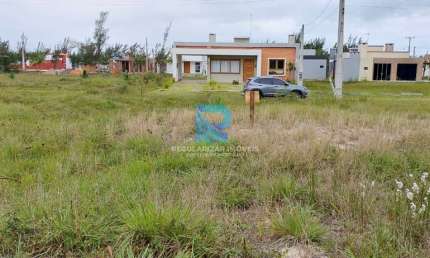 Terreno à venda na Rua Tubarões, Lagoa Cortada, Balneário Gaivota