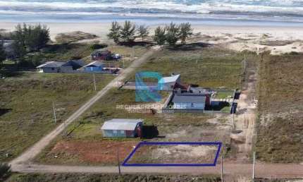 Terreno de esquina a 120metros do mar praia Sumaré Balneário  Gaivota