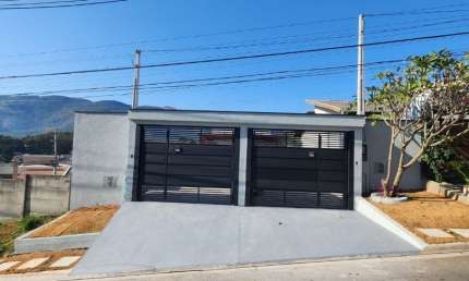 Casa com 3 dormitórios à venda, 150 m² por R$ 1.200.000 - Jardim Maristela - Atibaia/SP