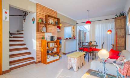 Casa com 2 dormitórios à venda, 72 m² por R$ 611.000 - Jardim dos Pinheiros - Atibaia/SP
