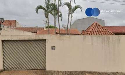 Casa com 3 quartos à venda na Lucílio de Held, 18, Coliseu, Londrina por R$ 430.000