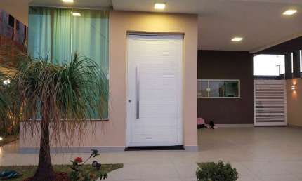 Casa em condomínio fechado com 3 quartos para alugar na Rua Nelson Brunelli, 2735, Parque Tauá, Londrina por R$ 7.780
