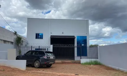 Barracão / Galpão / Depósito para alugar na Winston Churchil, 412, Andes, Londrina por R$ 14.800