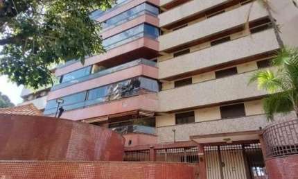 Apartamento com 3 quartos para alugar na Rua Belo Horizonte, 1399, Centro, Londrina por R$ 5.000