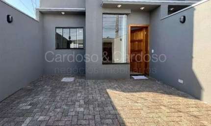 Casa com 3 quartos à venda na Rua Antônio Horácio Ghiraldi, 155, Jardim Montecatini, Londrina por R$ 395.000