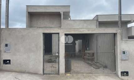 Casa com 2 quartos à venda na Vinte Cinco, 13, Jardim Rivello, Ibiporã por R$ 240.000
