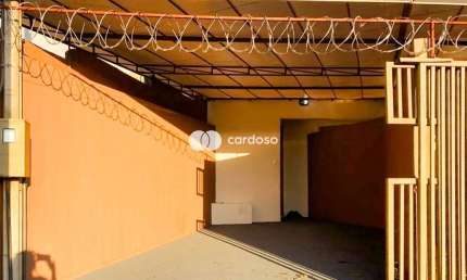 Casa com 2 quartos para alugar na Bento Amaral Monteiro, 1059, Cinco Conjuntos, Londrina por R$ 1.320