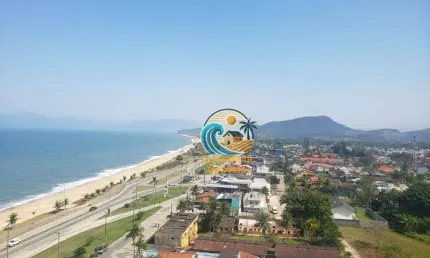 Cobertura com Vista para o Mar e Morro na Praia de Massaguaçu