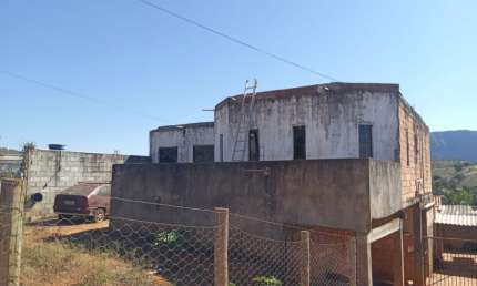 Casa com 4 quartos à venda em Bandeirantes, Ouro Branco 