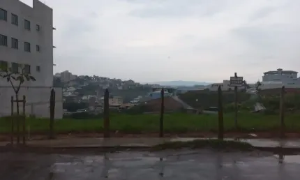 Terreno à venda no Quintas do Sol, Conselheiro Lafaiete 